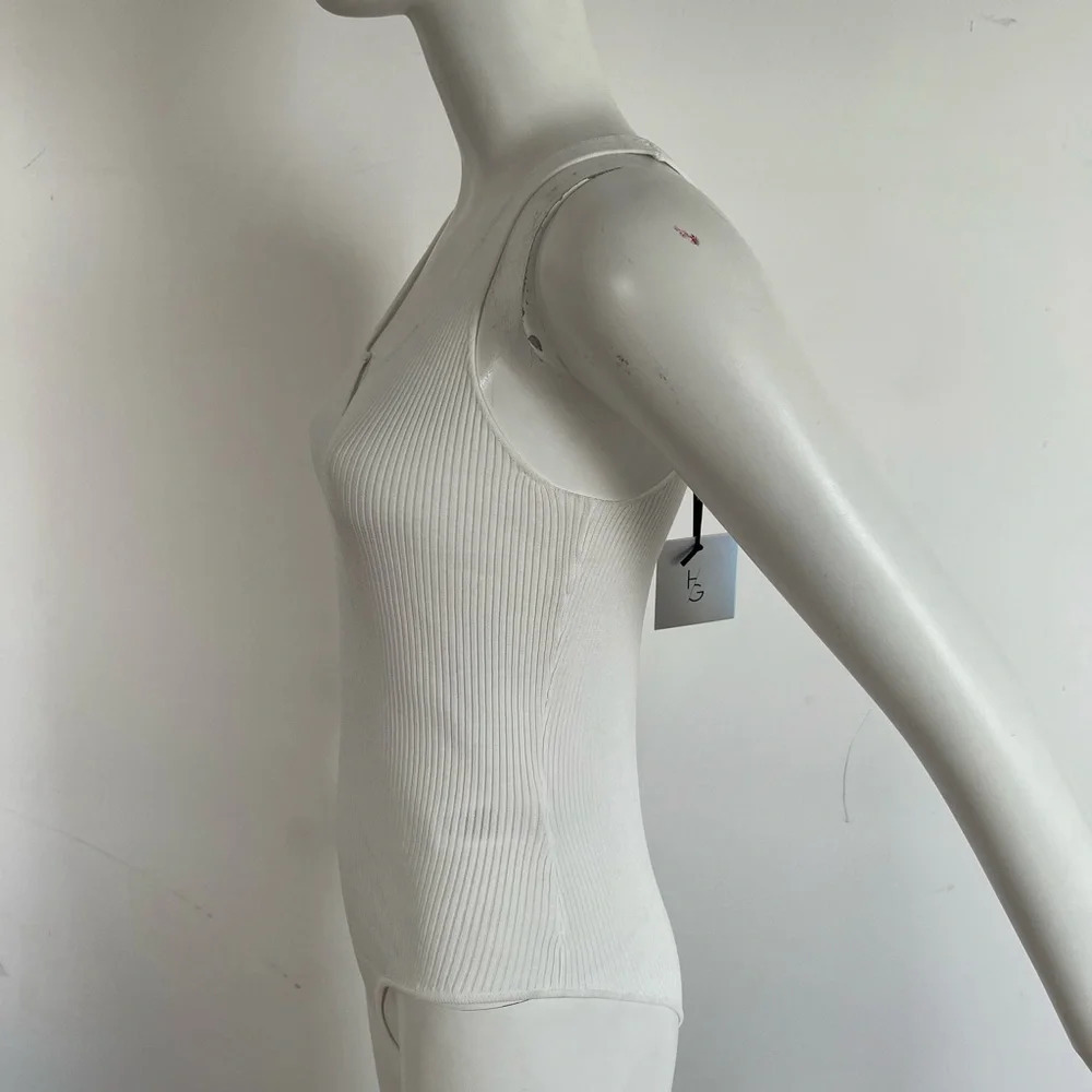 NWT Happily Gray Women’s M Ribbed Tank Top Snap Bodysuit White V-Neck - Picture 2 of 6
